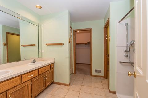 16008 Fairfield Dr, Plainfield, IL 60586 photo 16