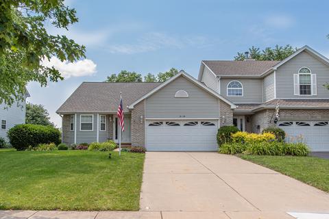 16008 Fairfield Dr, Plainfield, IL 60586 photo 2