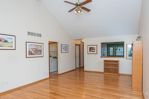 16008 Fairfield Dr, Plainfield, IL 60586 photo 9