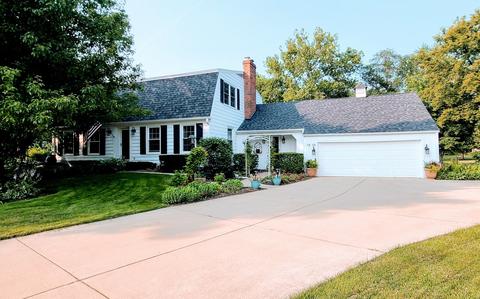 1213 Howard Cir, Wheaton, IL 60187 photo 1