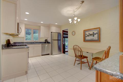 1213 Howard Cir, Wheaton, IL 60187 photo 9