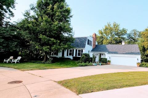 1213 Howard Cir, Wheaton, IL 60187 photo 3
