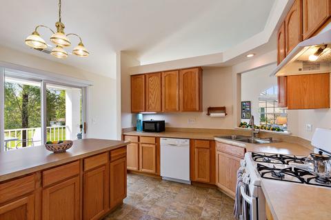 5202 Cobblers Xing, Mchenry, IL 60050 photo 10