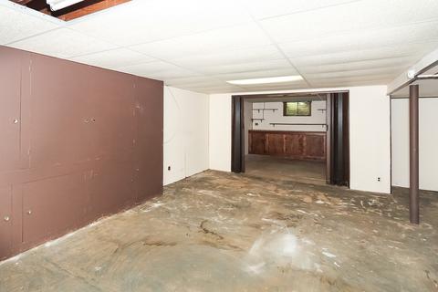 18 N Meyer Ct, Des Plaines, IL 60016 photo 14