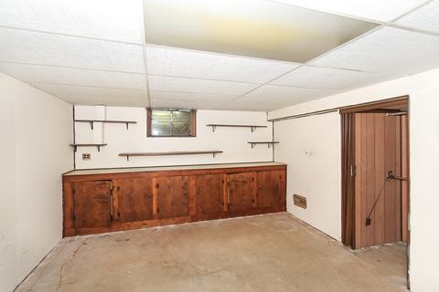 18 N Meyer Ct, Des Plaines, IL 60016 photo 15