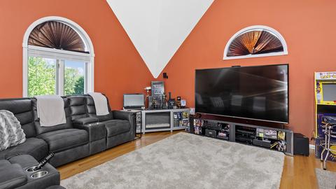 919 E 53rd St, Chicago, IL 60615 photo 10