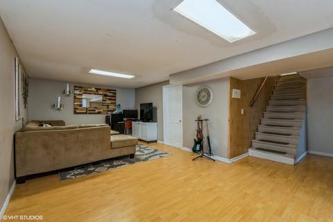 1252 Erie St, Elgin, IL 60123 photo 13
