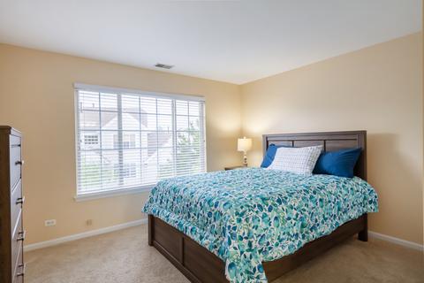 24 Cherbourg Ct, Wheeling, IL 60090 photo 14