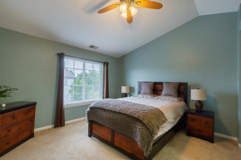 24 Cherbourg Ct, Wheeling, IL 60090 photo 10