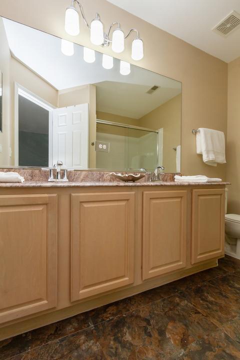 24 Cherbourg Ct, Wheeling, IL 60090 photo 12