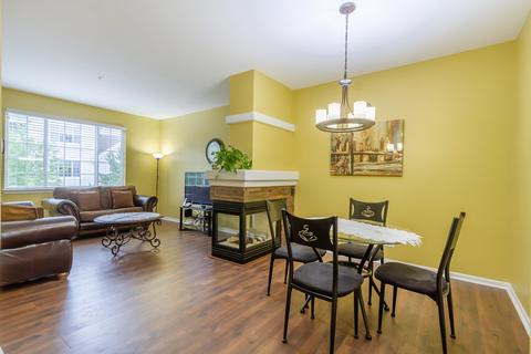 24 Cherbourg Ct, Wheeling, IL 60090 photo 2