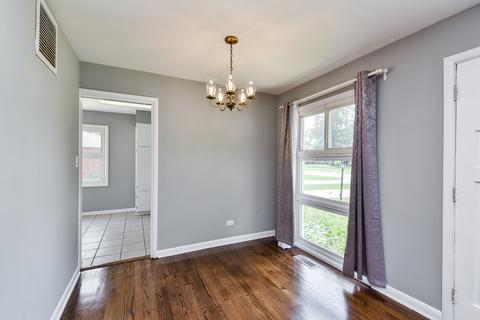 531 S Beverly St, Wheaton, IL 60187 photo 4