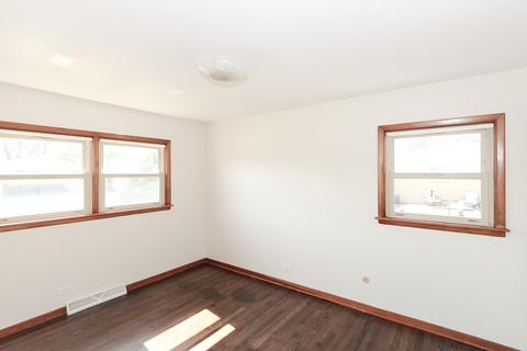 524 Amherst Ave, Des Plaines, IL 60016 photo 11