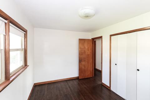 524 Amherst Ave, Des Plaines, IL 60016 photo 10