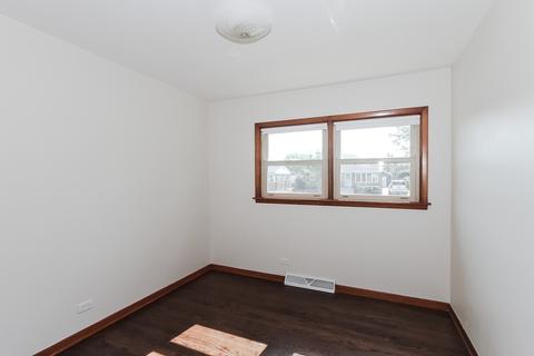 524 Amherst Ave, Des Plaines, IL 60016 photo 14