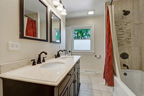 447 S Main St, Bartlett, IL 60103 photo 20