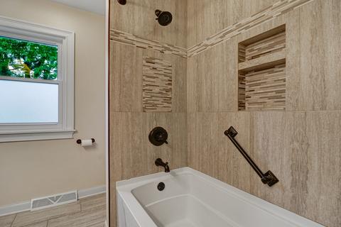 447 S Main St, Bartlett, IL 60103 photo 19