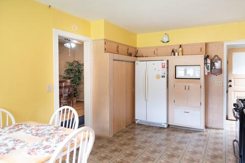 360 Plum St, Aurora, IL 60506 photo 3