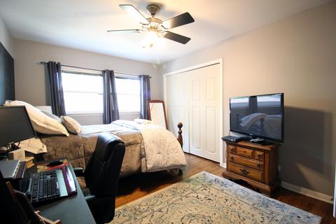 2101 Plainfield Dr, Des Plaines, IL 60018 photo 16