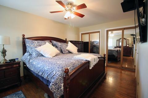 2101 Plainfield Dr, Des Plaines, IL 60018 photo 19