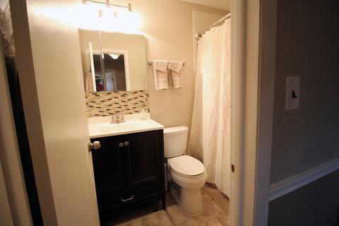 2101 Plainfield Dr, Des Plaines, IL 60018 photo 17