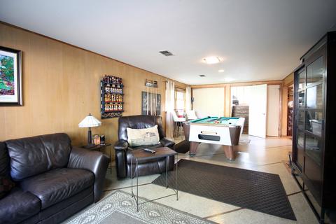2101 Plainfield Dr, Des Plaines, IL 60018 photo 29