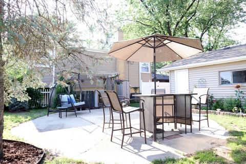 2101 Plainfield Dr, Des Plaines, IL 60018 photo 33