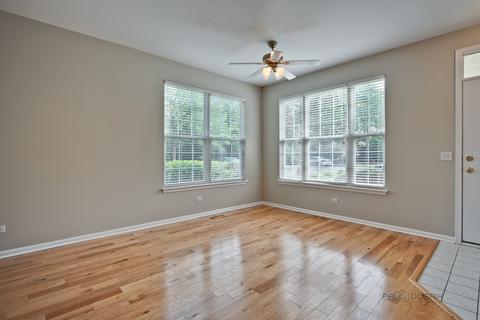 640 Mill Cir #107, Wheeling, IL 60090 photo 3