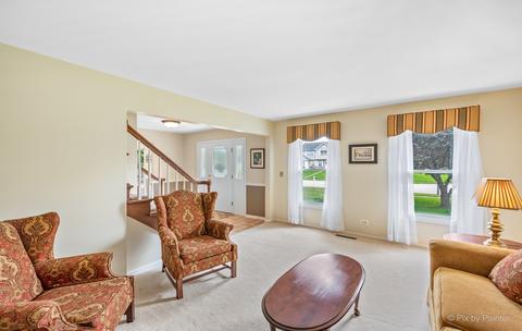 54 Decker Dr, Cary, IL 60013 photo 7