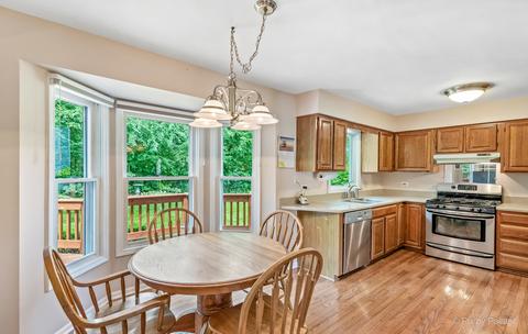 54 Decker Dr, Cary, IL 60013 photo 11