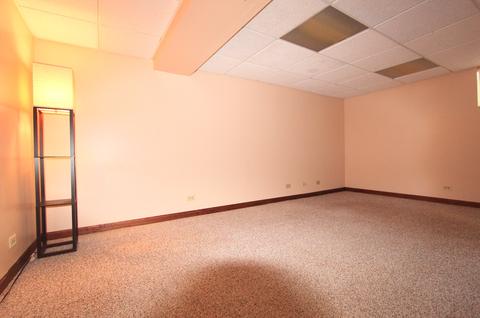 355 Pleasant St, Hoffman Estates, IL 60169 photo 17
