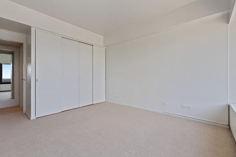 175 E Delaware Pl #6120, Chicago, IL 60611 photo 19