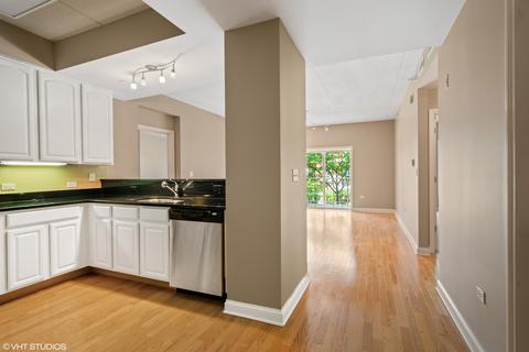 153 Pointe Dr #104, Northbrook, IL 60062 photo 8