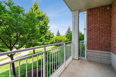 153 Pointe Dr #104, Northbrook, IL 60062 photo 6
