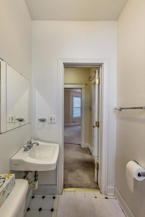1379 Perry St, Des Plaines, IL 60016 photo 15