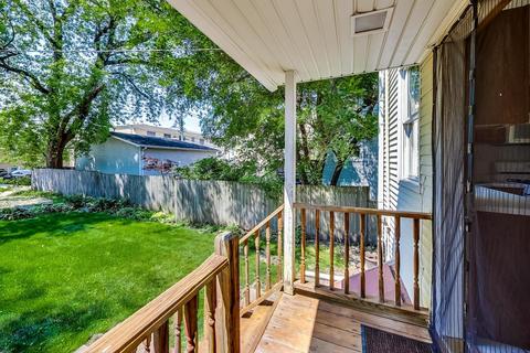 1379 Perry St, Des Plaines, IL 60016 photo 29
