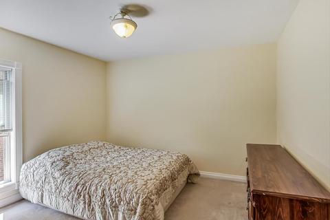 1379 Perry St, Des Plaines, IL 60016 photo 16