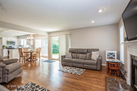112 Wilcox Dr, Bartlett, IL 60103 photo 6