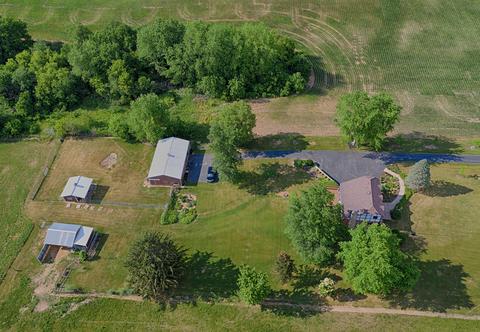 10502 N Mulberry Rd, Leaf River, IL 61047 photo 8