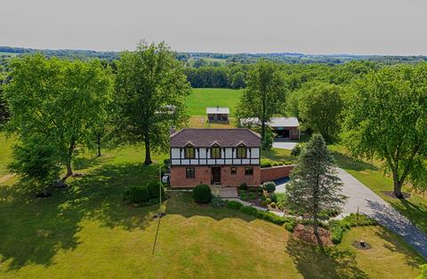10502 N Mulberry Rd, Leaf River, IL 61047 photo 1
