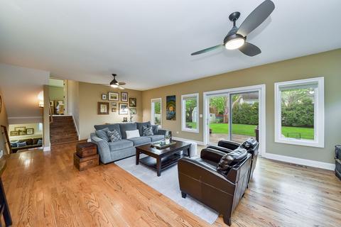 1013 Emerald Dr, Naperville, IL 60540 photo 13