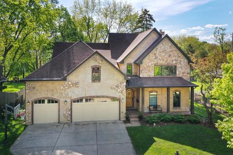 1013 Emerald Dr, Naperville, IL 60540 photo 1