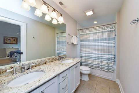 1013 Emerald Dr, Naperville, IL 60540 photo 24