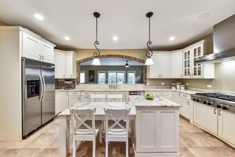 1013 Emerald Dr, Naperville, IL 60540 photo 9
