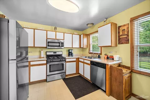1813 Olde Mill Rd, Plainfield, IL 60586 photo 11