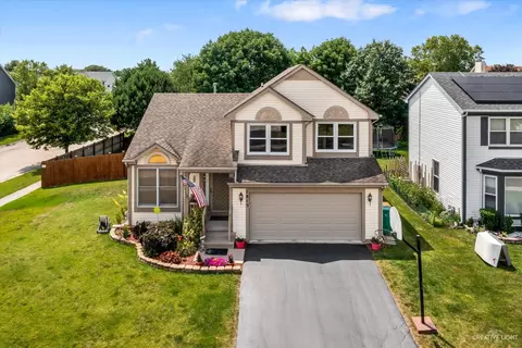 1813 Olde Mill Rd, Plainfield, IL 60586 photo 3