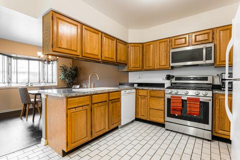 1787 Monterey Ct, Hoffman Estates, IL 60169 photo 14