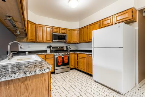 1787 Monterey Ct, Hoffman Estates, IL 60169 photo 13