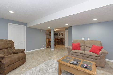 24 Pebblebrook Ct, Bloomington, IL 61705 photo 38