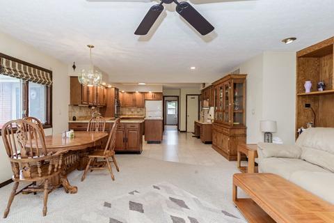 29 Knollcrest Ct, Normal, IL 61761 photo 13